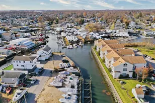 47 Anchor St, Freeport, NY 11520 - Photo 26