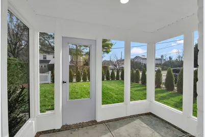 2 Bayview Court, Manhasset, NY 11030 - Photo 10