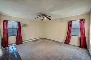 290 E Woodside Ave, Patchogue, NY 11772 - Photo 16