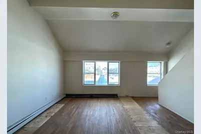 160 Beach 30th Street, Far Rockaway, NY 11691 - Photo 4