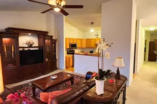 512 Narragansett Villas Dr, Lindenhurst, NY 11757 - Photo 6