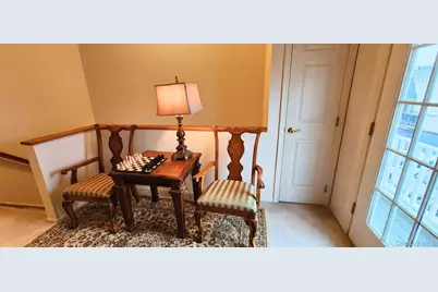 512 Narragansett Villas Drive, Lindenhurst, NY 11757 - Photo 6