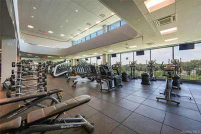 701 Ridge Hill Boulevard #1J, Yonkers, NY 10710 - Photo 6