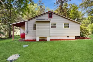 37 Shady Creek Rd, Pleasant Valley, NY 12569 - Photo 14