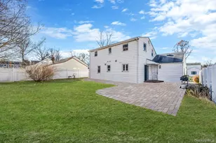 8 Sherwood Rd, Glen Cove, NY 11542 - Photo 12