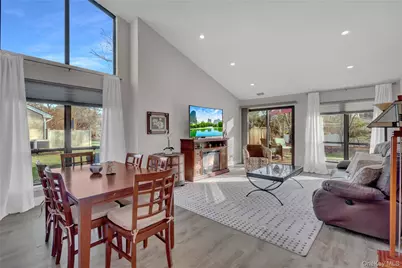 248 Pond View Lane, Smithtown, NY 11787 - Photo 12