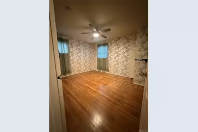 318 W 21st Street, Deer Park, NY 11729 - Photo 16