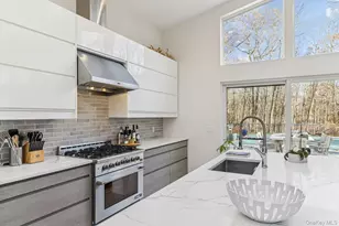 56 N Woods Ln, East Hampton, NY 11937 - Photo 14