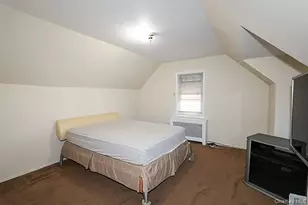 665 Foch Blvd, Williston Park, NY 11596 - Photo 14