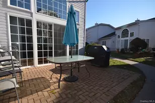 736 Verona Dr, Melville, NY 11747 - Photo 24