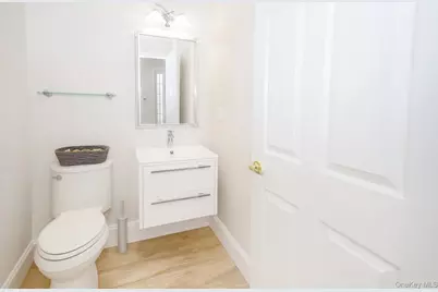 736 Verona Drive, Melville, NY 11747 - Photo 12