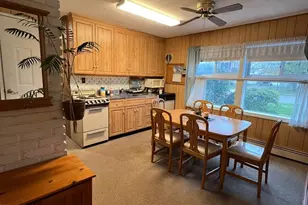 135 Sunrise Ln, Hempstead, NY 11756 - Photo 14