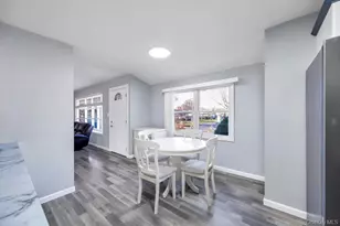 10 Westwind Dr, Bohemia, NY 11716 - Photo 8