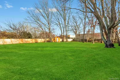 10 Westwind Drive, Bohemia, NY 11716 - Photo 26