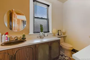 26 Carman Ave, Cedarhurst, NY 11516 - Photo 18