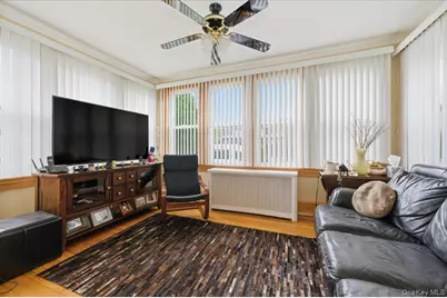 26 Carman Avenue, Cedarhurst, NY 11516 - Photo 6