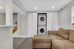 14 Maple St, Glenwood Landing, NY 11547 - Photo 14