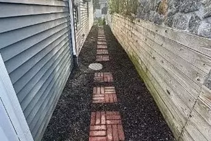 14 Maple St, Glenwood Landing, NY 11547 - Photo 18