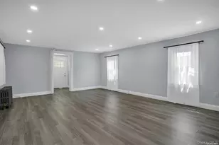 14 Maple St, Glenwood Landing, NY 11547 - Photo 4