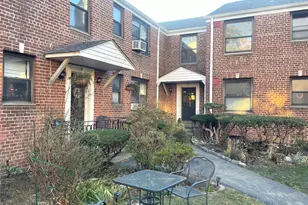 17 Rockledge Rd, Hartsdale, NY 10530 - Photo 2