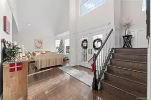 2 Mayflower Ln, Holtsville, NY 11742 - Photo 8