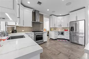 2 Mayflower Ln, Holtsville, NY 11742 - Photo 10