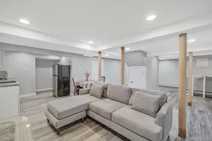 7 Rugby Rd, Westbury, NY 11590 - Photo 34