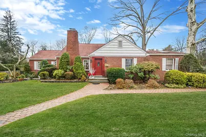 7 Rugby Road, Westbury, NY 11590 - Photo 1