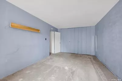 61-20 Grand Central Parkway #C303, Forest Hills, NY 11375 - Photo 16