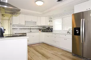 181 Friends Ln, Westbury, NY 11590 - Photo 10