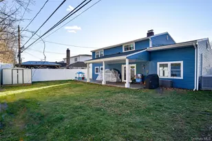 181 Friends Ln, Westbury, NY 11590 - Photo 24