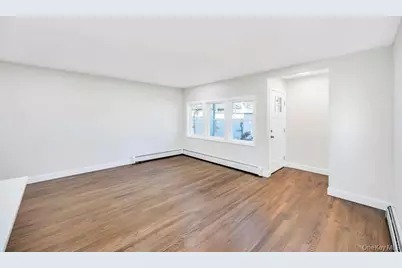 16 Columbus Avenue, Brentwood, NY 11717 - Photo 6