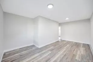 16 Columbus Ave, Brentwood, NY 11717 - Photo 12