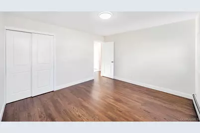 16 Columbus Avenue, Brentwood, NY 11717 - Photo 18