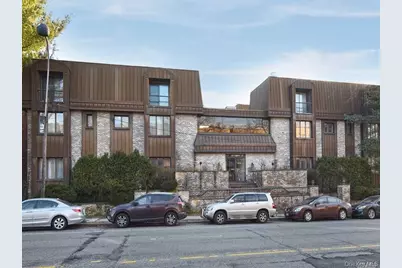 130 S Middle Neck Road #2, Great Neck, NY 11021 - Photo 16