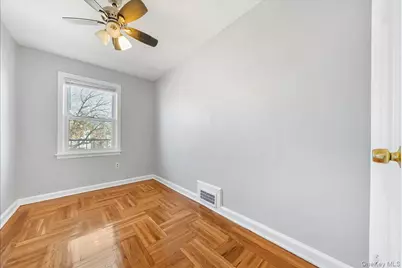 4309 Edson Avenue, Bronx, NY 10466 - Photo 14
