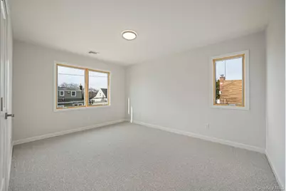 115 Riviera Parkway, Lindenhurst, NY 11757 - Photo 20