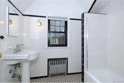 136 Harriman Road #2, Irvington, NY 10533 - Photo 20