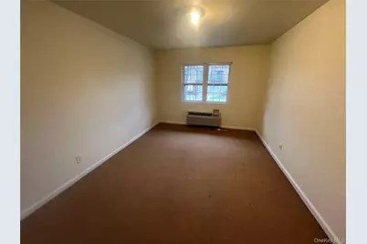 408 Carpenter Avenue #24, Newburgh, NY 12550 - Photo 6