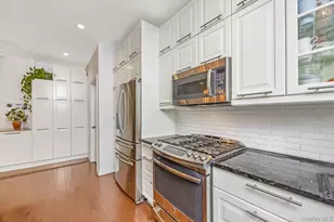 64-68 83 Pl, Middle Village, NY 11379 - Photo 14