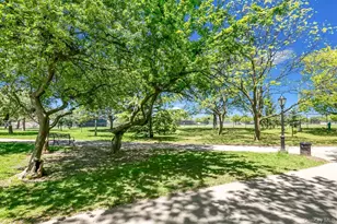 64-68 83 Pl, Middle Village, NY 11379 - Photo 38