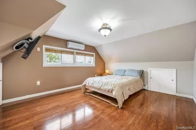 46 Hardy Lane, Westbury, NY 11590 - Photo 22