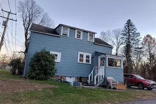 1 Staples Ln, New Windsor, NY 12553 - Photo 4