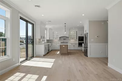 3390 Woodward Avenue, Wantagh, NY 11793 - Photo 16