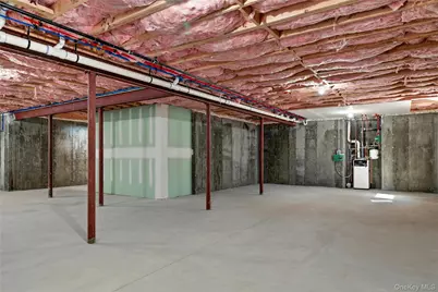 3390 Woodward Avenue, Wantagh, NY 11793 - Photo 34