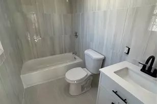 562 S 9th Ave, Mount Vernon, NY 10550 - Photo 2