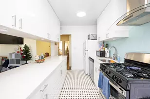 80-10 165th St, Flushing, NY 11432 - Photo 18