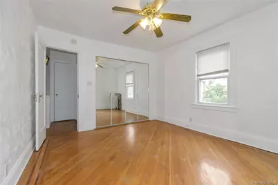 4623 Arcadia Lane, Great Neck, NY 11020 - Photo 8