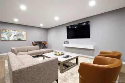 333 Warner Avenue #310, Roslyn, NY 11576 - Photo 12