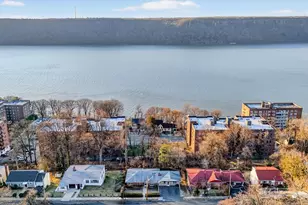 43 Arthur Pl, Yonkers, NY 10701 - Photo 4